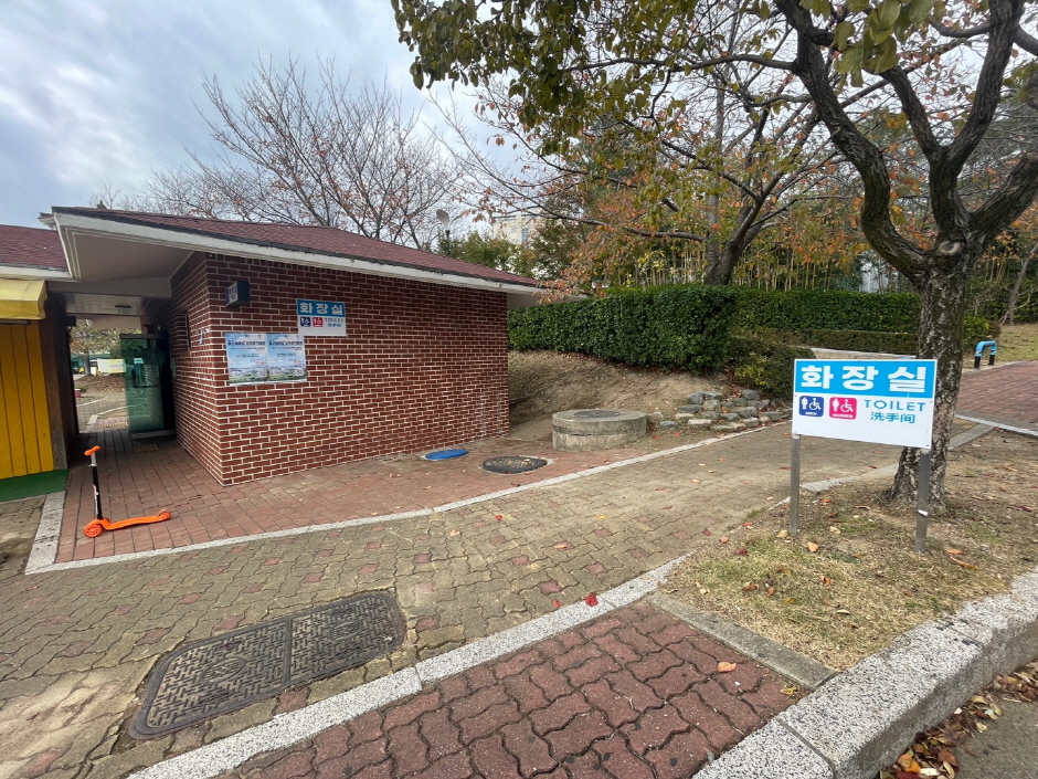 장애인화장실 위치