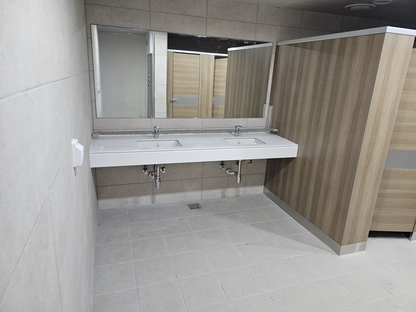 일반 및 장애인 등 이용가능 화장실