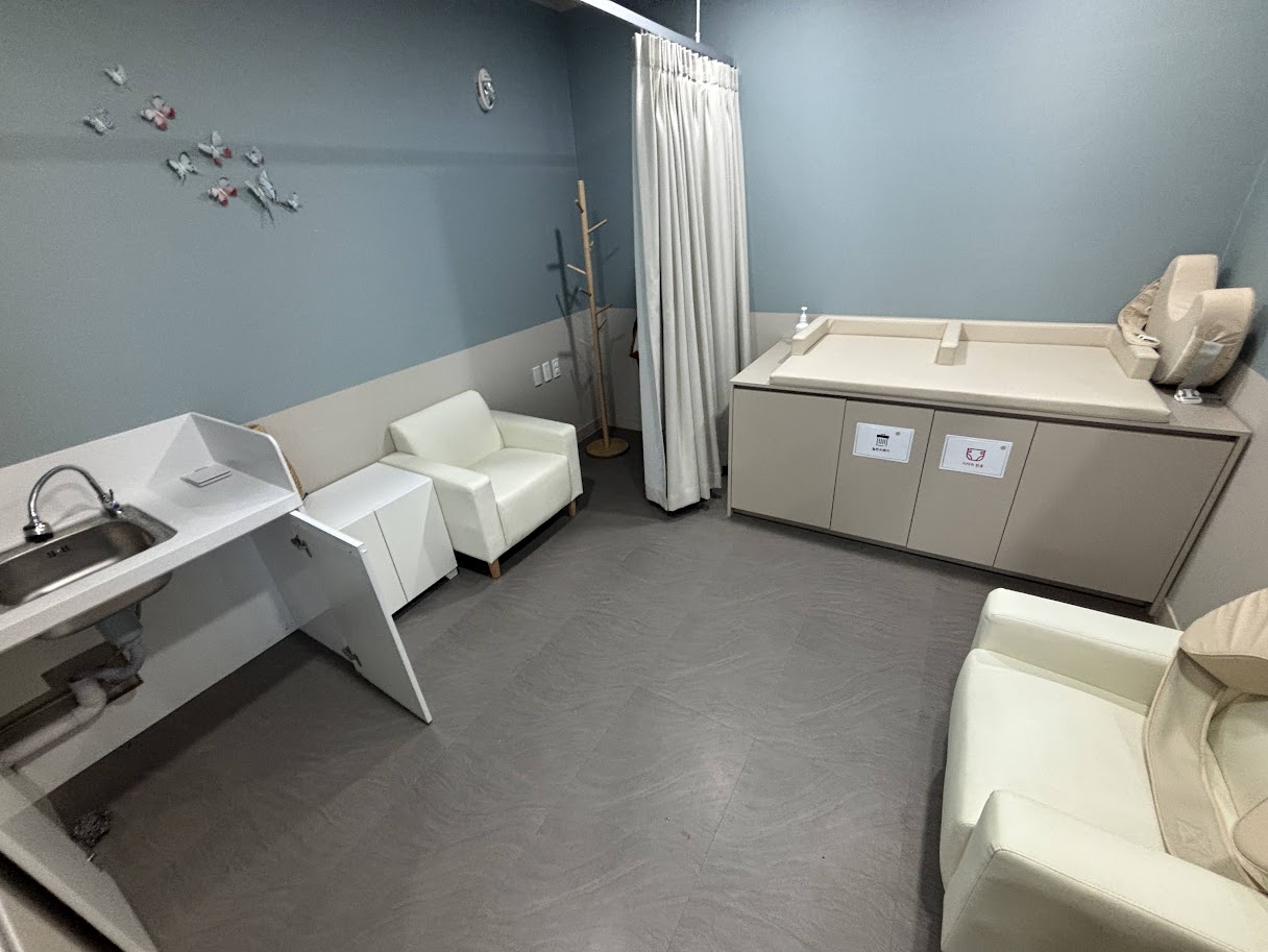 일반 및 장애인 등 이용가능 화장실