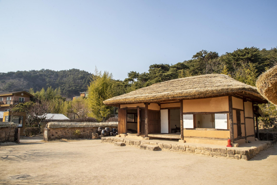 김해 봉하마을 대표 이미지