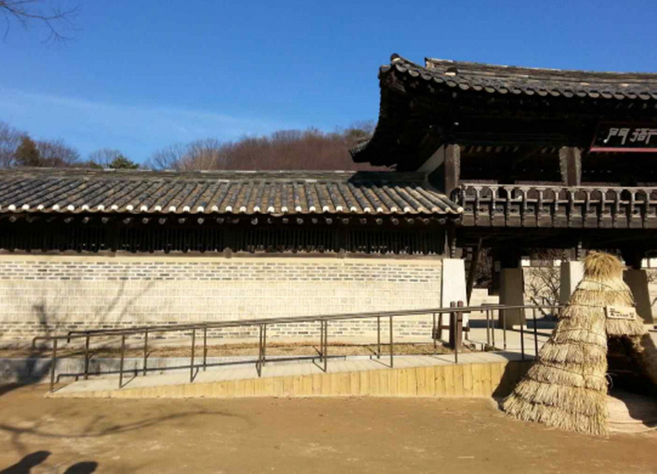 관아 정문