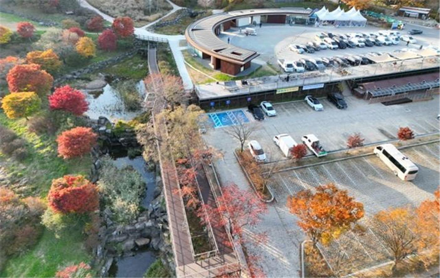 황매산 군립공원 주차장